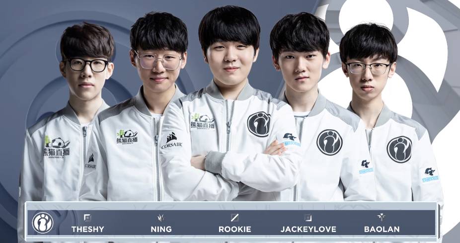 徐哥的野蛮人王喝血秀三杀，Aiming Kaisa骑脸输出。 Dplus KIA 的完美操作拉回一城。